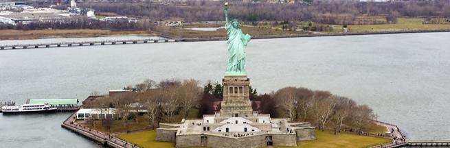 Hürriyet anıtı (Miss Liberty)